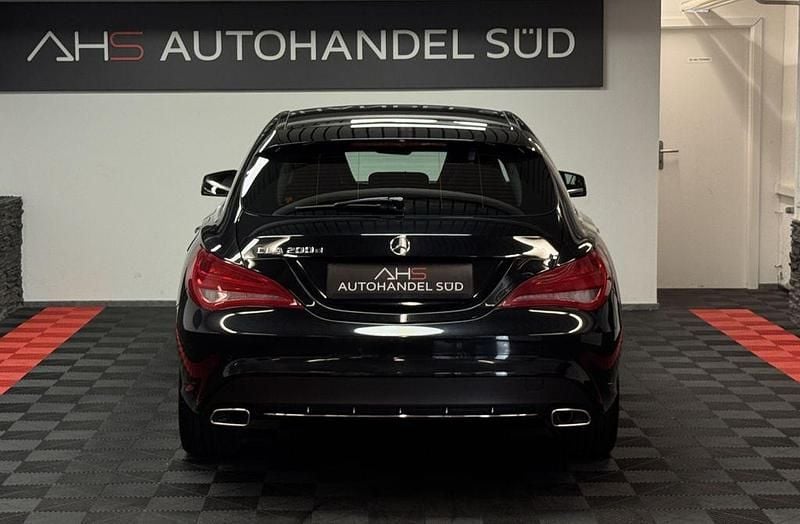 Gebraucht Mercedes CLA200 Shooting Brake 136 PS (100 kW) 2016 Schwarz Kombi