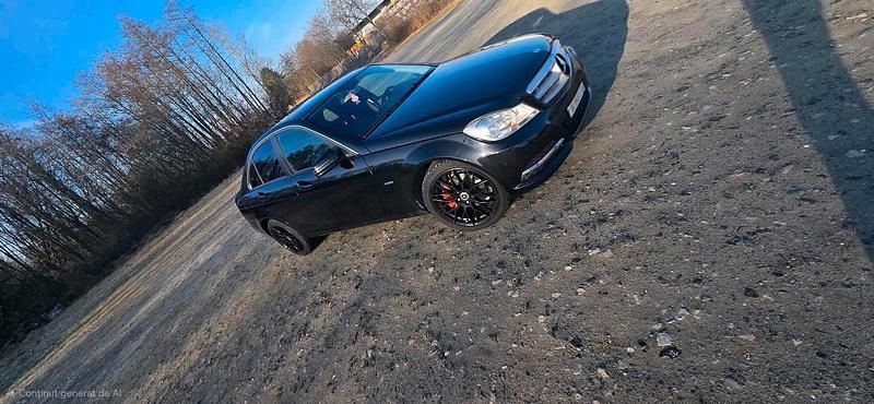 Second-hand Mercedes C220 170 CP (125 kW) 2012 Negru Berlinǎ