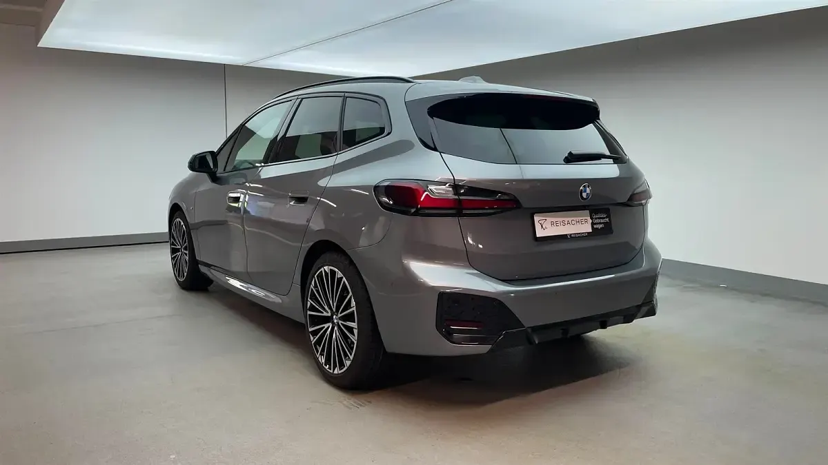 Brugt BMW 223 Active Tourer Efficient Dynamics 211 HK (155 kW) 2025 Grå MPV