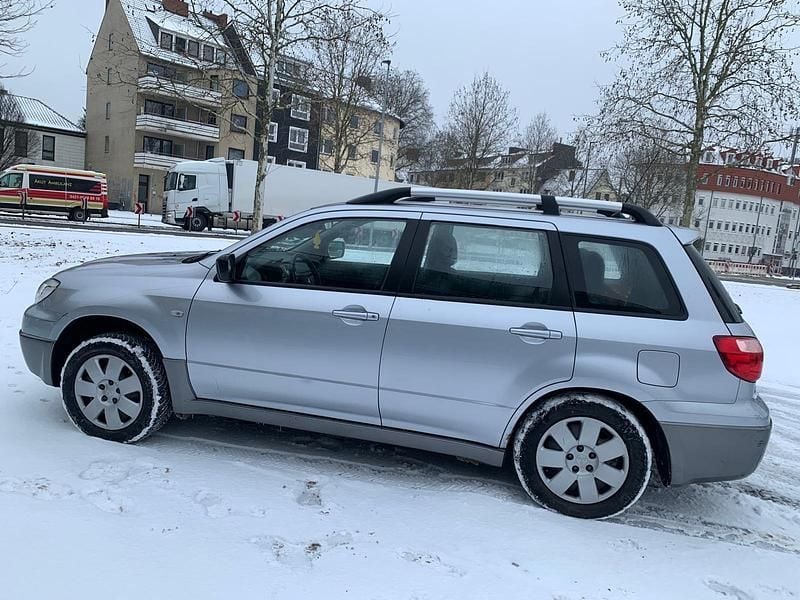 Gebraucht Mitsubishi Outlander 136 PS (100 kW) 2005 Silber SUV