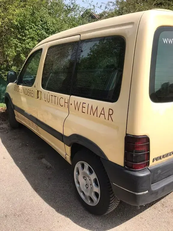 Gebraucht Peugeot Partner 109 PS (80 kW) 2001 Gelb Van / Kleinbus
