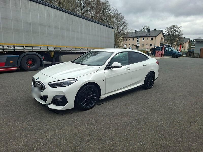 Gebraucht BMW 220 Performance 190 PS (139 kW) 2022 Weiß Coupé