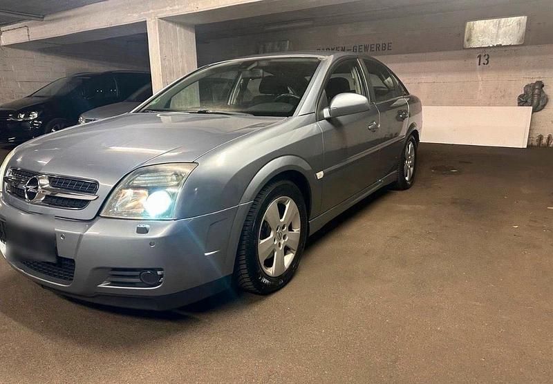 Blau Gebraucht 2003 Opel Vectra GTS Limousine | 2.200 € (Fairer Preis) - Bild 1/4