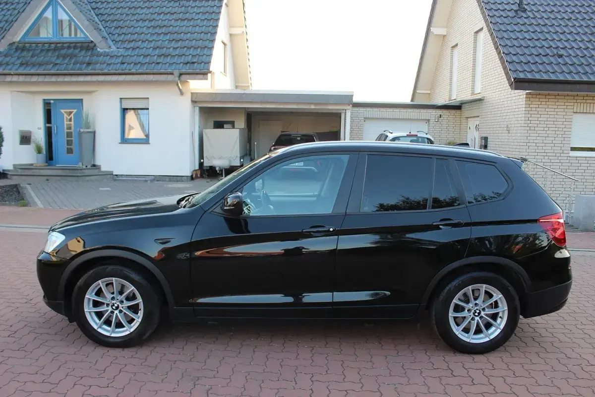 Gebraucht BMW X3 Sport Line 184 PS (135 kW) 2012 Schwarz SUV
