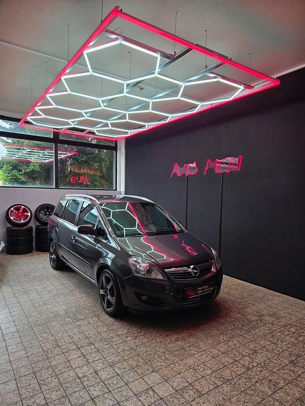 Andere farben Gebraucht 2012 Opel Zafira Tourer Van / Kleinbus | 4.999 € (Superpreis) - Bild 1/4