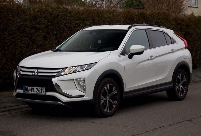 Weiß Gebraucht 2019 Mitsubishi Eclipse Cross Diamant Edition SUV | 12.249 € (Guter Preis) - Bild 1/4