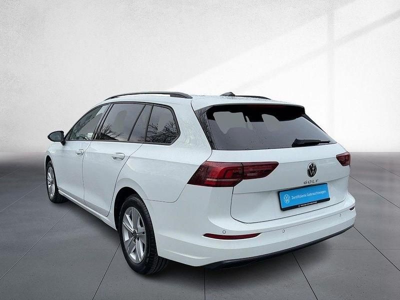 Gebraucht VW Golf Life 116 PS (85 kW) 2024 Weiß Kombi
