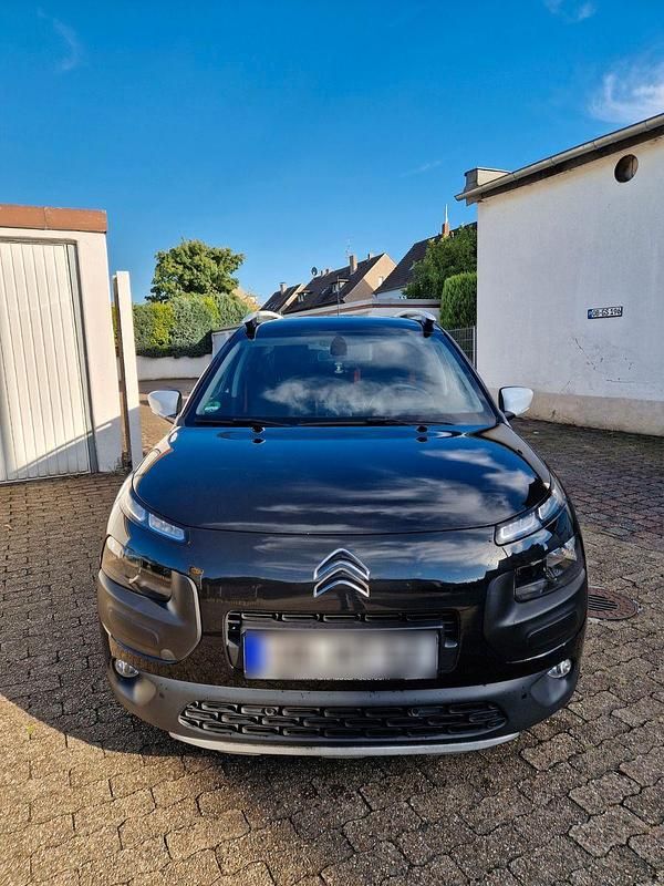Gebraucht Citroën C4 99 PS (72 kW) 2017 Schwarz SUV