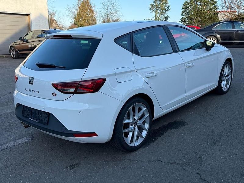 Gebraucht Seat Leon FR 179 PS (131 kW) 2013 Weiß Limousine