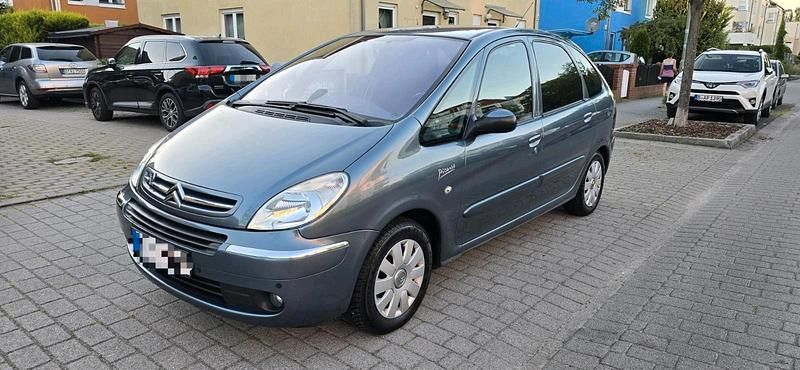Silber Gebraucht 2007 Citroën Xsara Picasso Van / Kleinbus | 1.700 € (Fairer Preis) - Bild 1/4