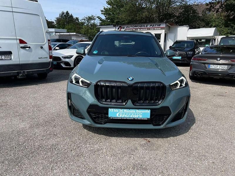 Grün Gebraucht 2023 BMW X1 M Sport SUV | 41.700 € (Etwas zu teuer) - Bild 1/4