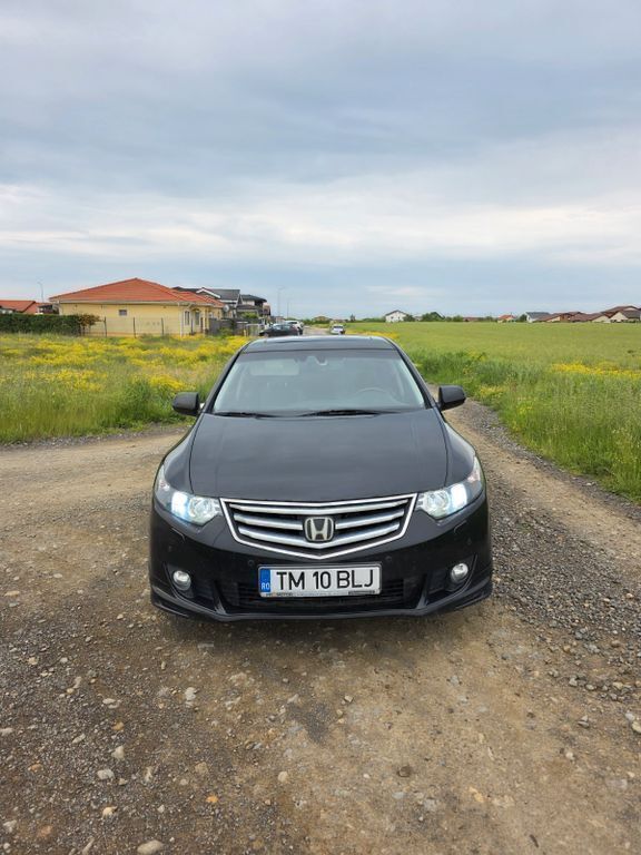 Schwarz Gebraucht 2009 Honda Accord Executive Limousine | 7.200 € (Etwas zu teuer) - Bild 1/4