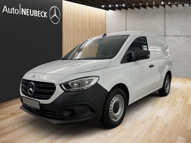 Arktikweiß Gebraucht 2023 Mercedes Citan 112 Van | 23.550 € (Fairer Preis) - Bild 1/2