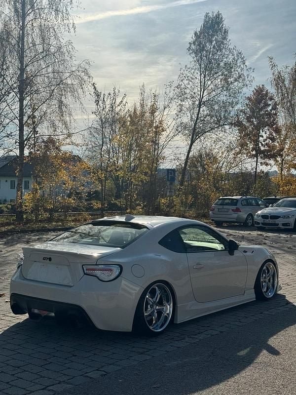 Gebraucht Toyota GT86 GT 200 PS (147 kW) 2016 Weiß Coupé