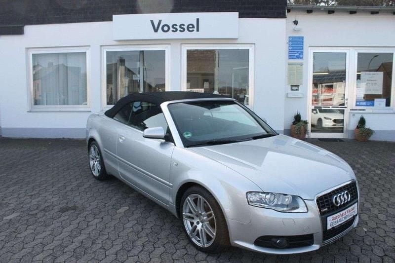 Gebraucht Audi A4 Cabriolet 140 PS (102 kW) 2009 Silbermetallic (metallic) Cabrio