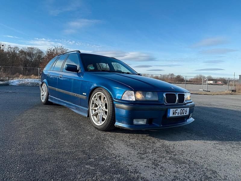 Gebraucht BMW 328 M Sport 193 PS (141 kW) 1998 Blau Kombi
