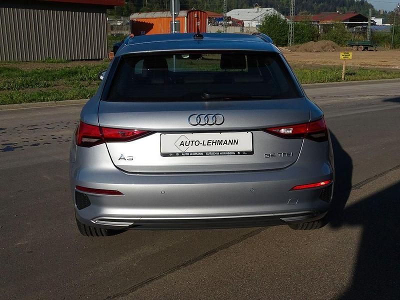 Gebraucht Audi A3 Advanced 150 PS (110 kW) 2022 Silber Limousine