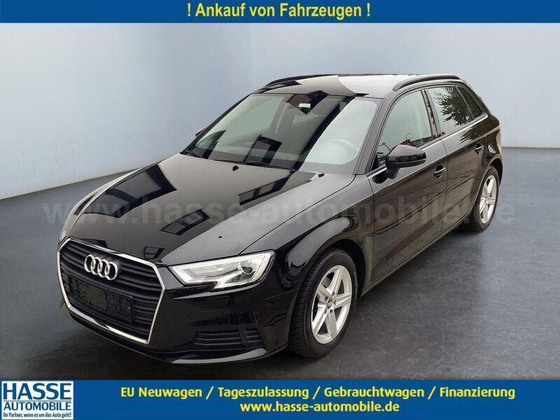 Schwarz metallic Gebraucht 2017 Audi A3 Sportback Basis Limousine | 14.999 € (Fairer Preis) - Bild 1/4