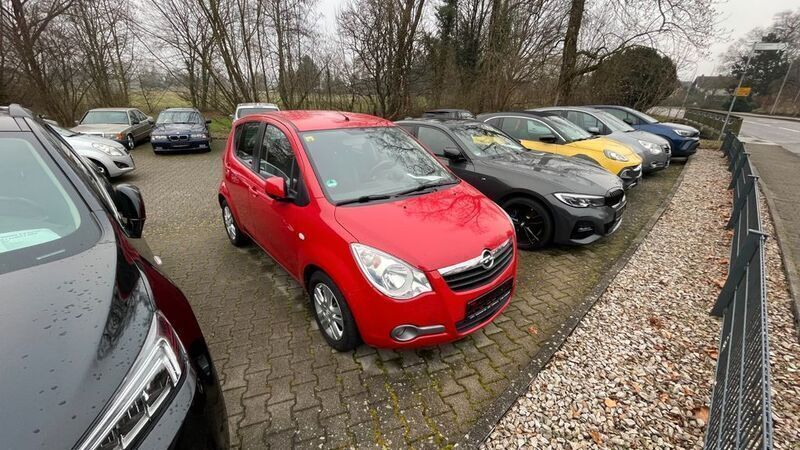 Rot Gebraucht 2011 Opel Agila Edition Limousine | 7.390 € (Fairer Preis) - Bild 1/4