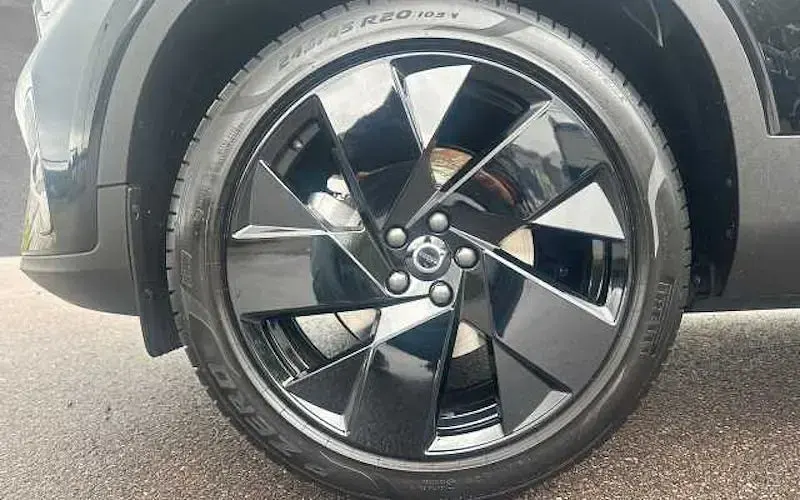 Gebraucht Volvo XC40 Plus 197 PS (144 kW) 2025 Schwarz SUV