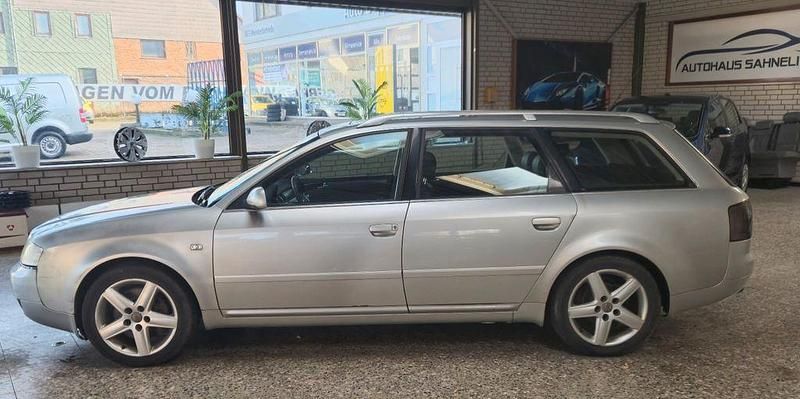 Usado Audi A6 Performance 179 HP (131 kW) 2003 Prateado Carrinha