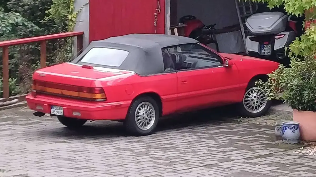 Gebraucht Chrysler Le Baron 136 PS (100 kW) 1995 Rot Cabrio