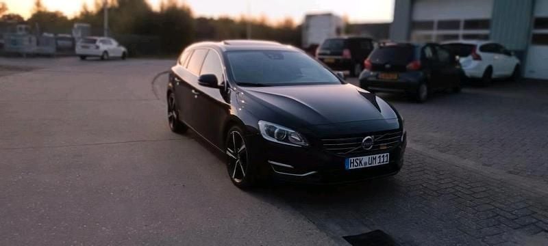 Gebraucht Volvo V60 280 PS (205 kW) 2013 Schwarz Kombi