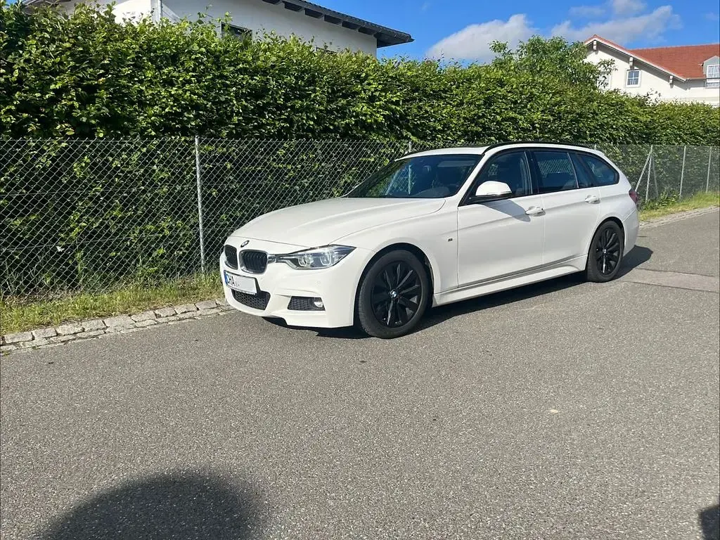 Gebraucht BMW 320 M Sport 190 PS (139 kW) 2015 Weiß Kombi