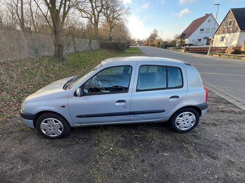 Gebraucht Renault Clio II 90 PS (66 kW) 1999 Grau Kleinwagen
