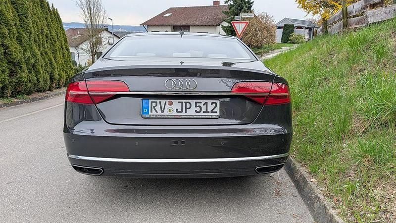 Second-hand Audi A8 385 CP (283 kW) 2013 Negru Berlinǎ