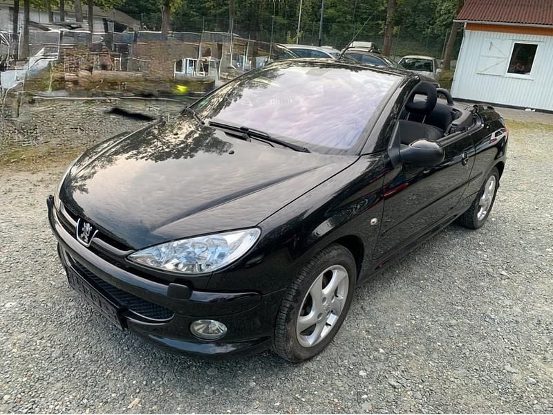 Schwarz Gebraucht 2005 Peugeot 206 CC Cabrio | 1.200 € - Bild 1/4