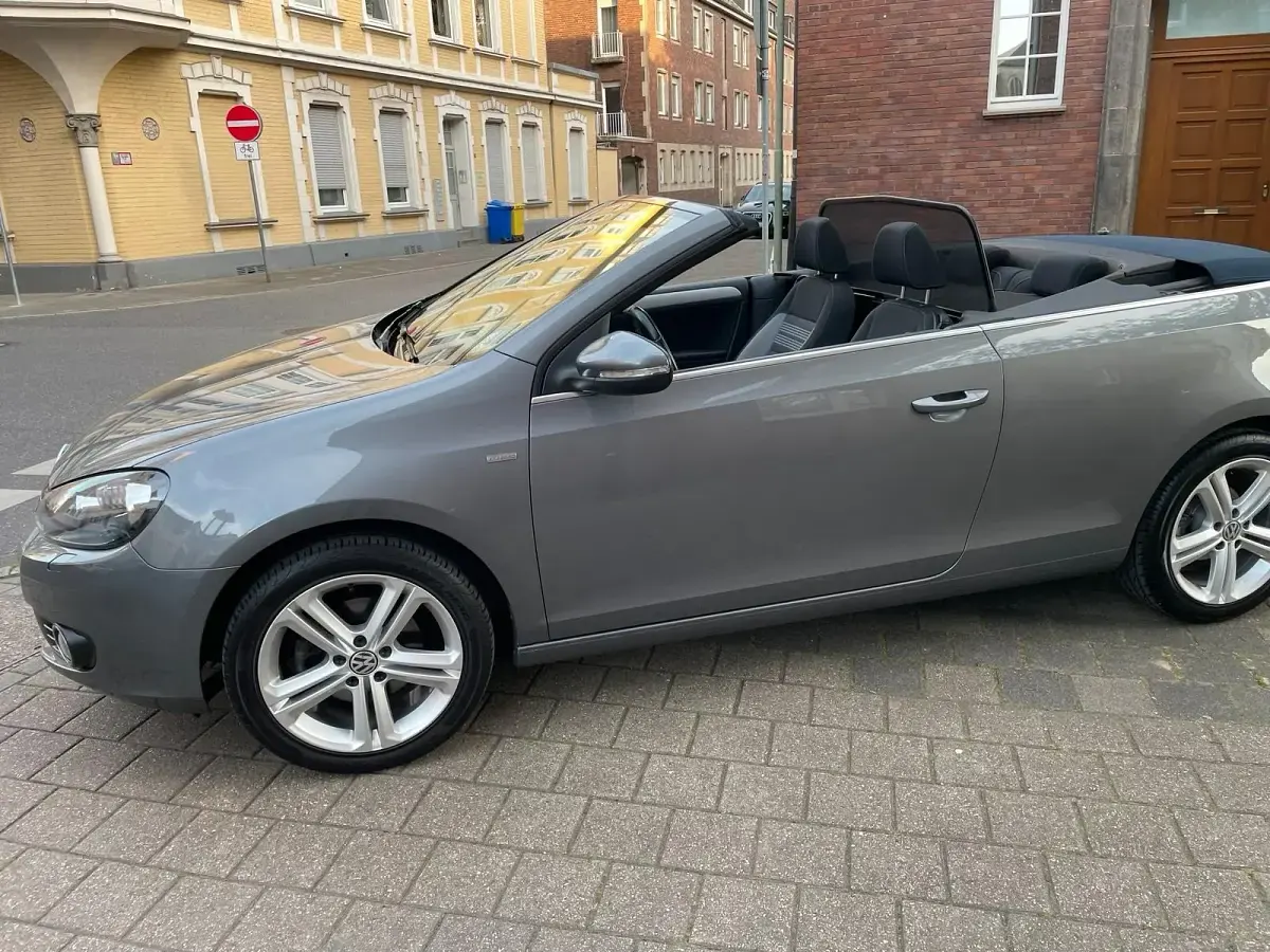Occasion VW Golf Cabriolet 105 ch (77 kW) 2014 Gris Cabriolet