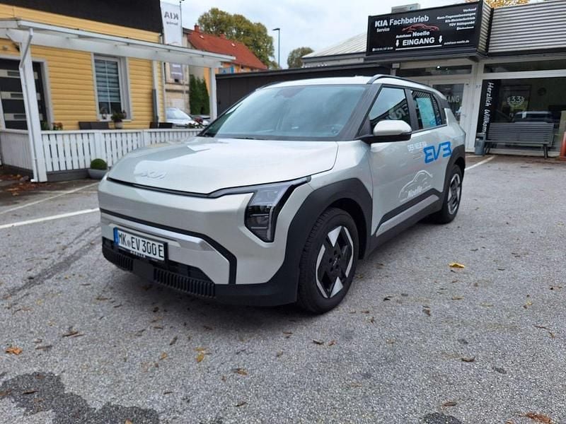 Silber Gebraucht 2025 Kia EV3 3 SUV | 30.990 € (Superpreis) - Bild 1/4