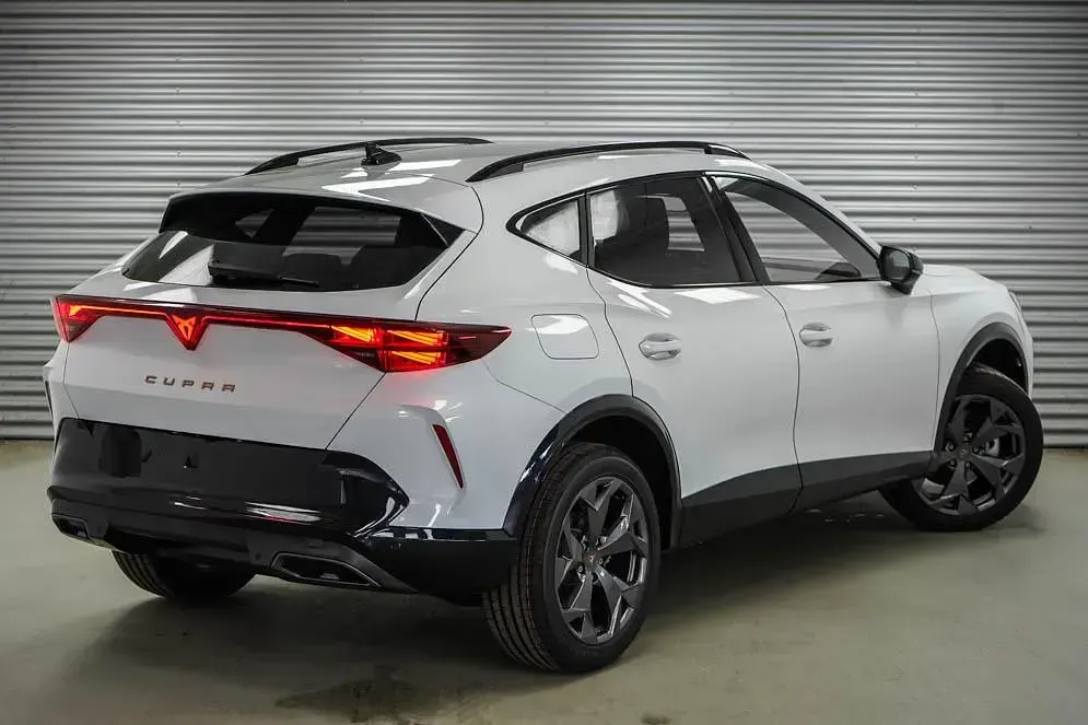 Neu Cupra Formentor 150 PS (110 kW) 2026 Glacial white metallic (2y) SUV