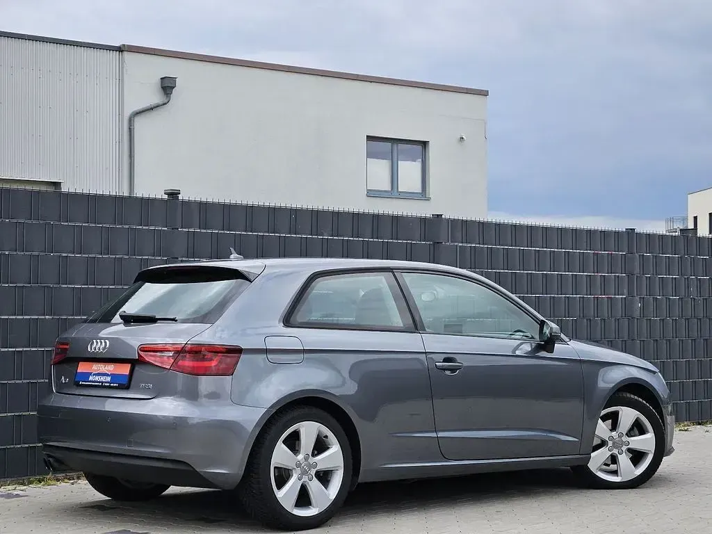 Używany Audi A3 Ambition 122 KM (89 kW) 2014 Szary Hatchback