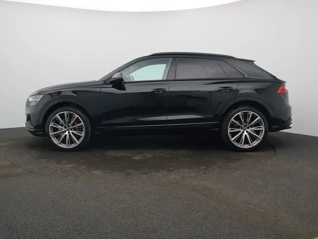 Gebraucht Audi SQ8 Ambiente 507 PS (372 kW) 2023 Mythosschwarz metallic SUV