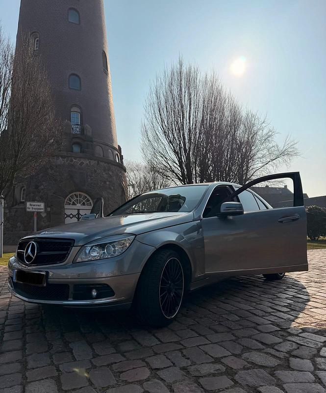Gebraucht Mercedes C220 170 PS (125 kW) 2009 Limousine