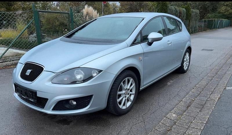 Gebraucht Seat Leon 125 PS (91 kW) 2010 Silber Kleinwagen