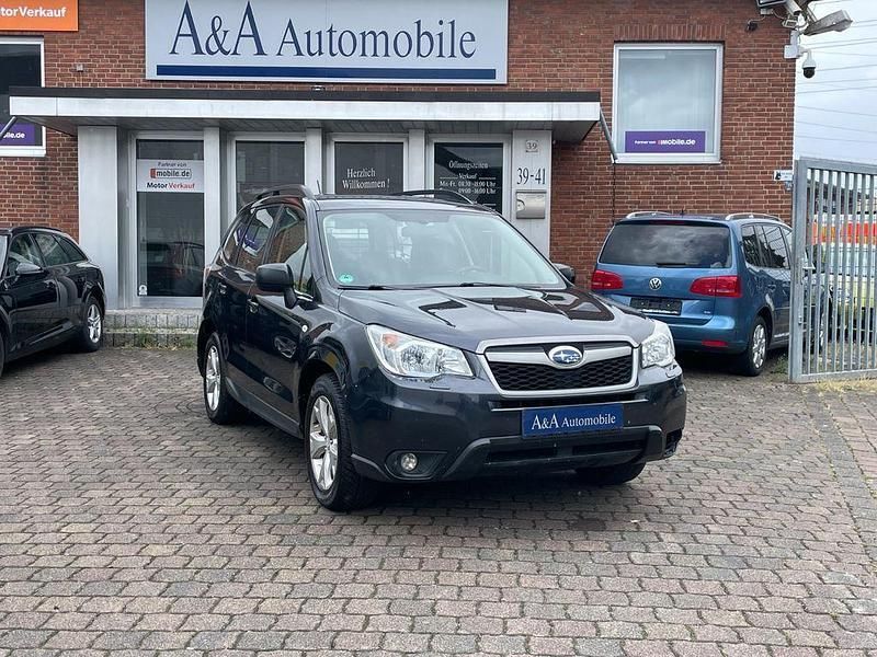 Grau Gebraucht 2015 Subaru Forester Active SUV | 5.990 € (Superpreis) - Bild 1/4