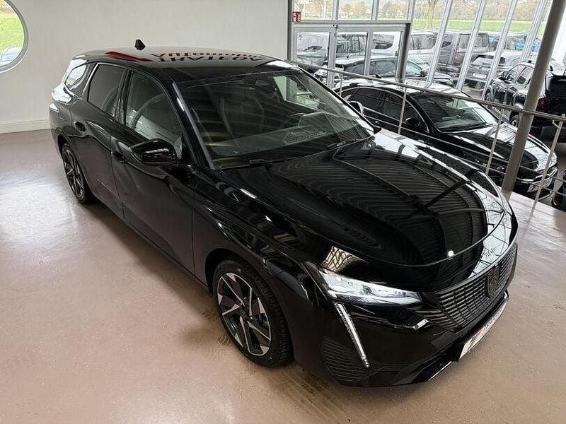 Gebraucht Peugeot 308 136 PS (100 kW) 2025 Schwarz