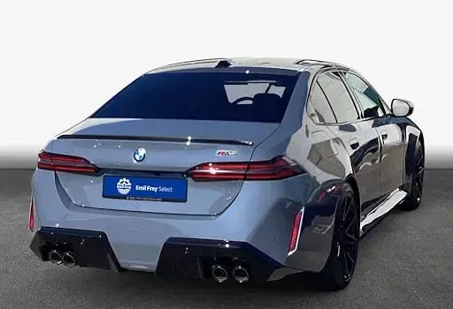 Neu BMW M5 Sport Line 727 PS (534 kW) 2026 Grau Limousine
