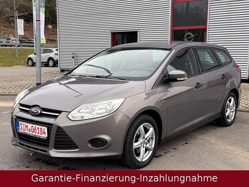 Gebraucht Ford Focus Ambiente 101 PS (74 kW) 2014 Braun Kombi