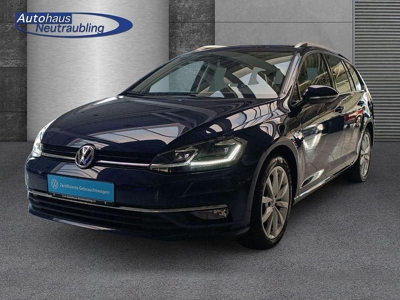 Gebraucht VW Golf VII Highline 125 PS (91 kW) 2017 Atlantik blau Kombi