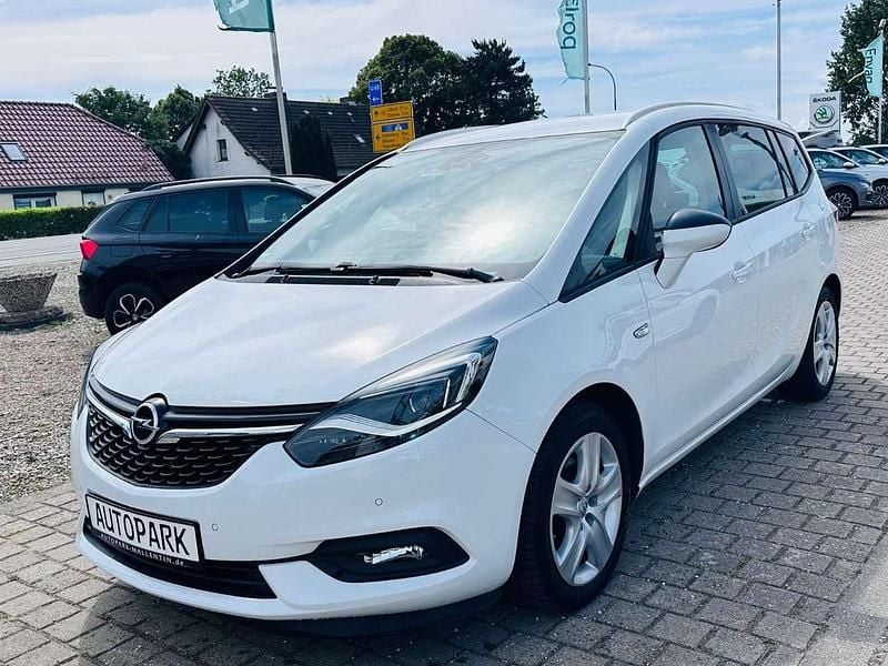 Schneeweiss/summitwhite/arctic Gebraucht 2017 Opel Zafira Tourer Business Edition Van / Kleinbus | 12.712 € (Etwas zu teuer) - Bild 1/4