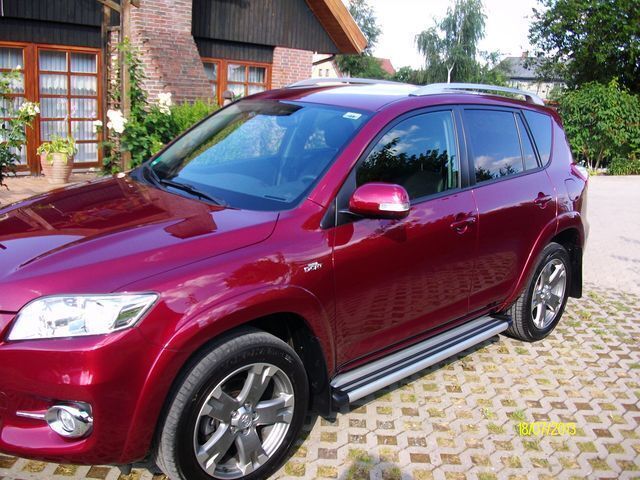 Gebraucht Toyota RAV4 Executive 177 PS (130 kW) 2010 Rot metallic SUV