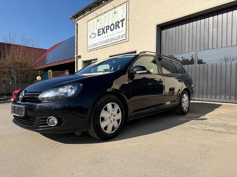 Gebraucht VW Golf VI Match 105 PS (77 kW) 2012 Schwarz Kleinwagen