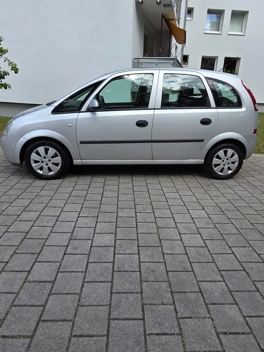 Gebraucht Opel Meriva 125 PS (91 kW) 2004 Silber Van / Kleinbus