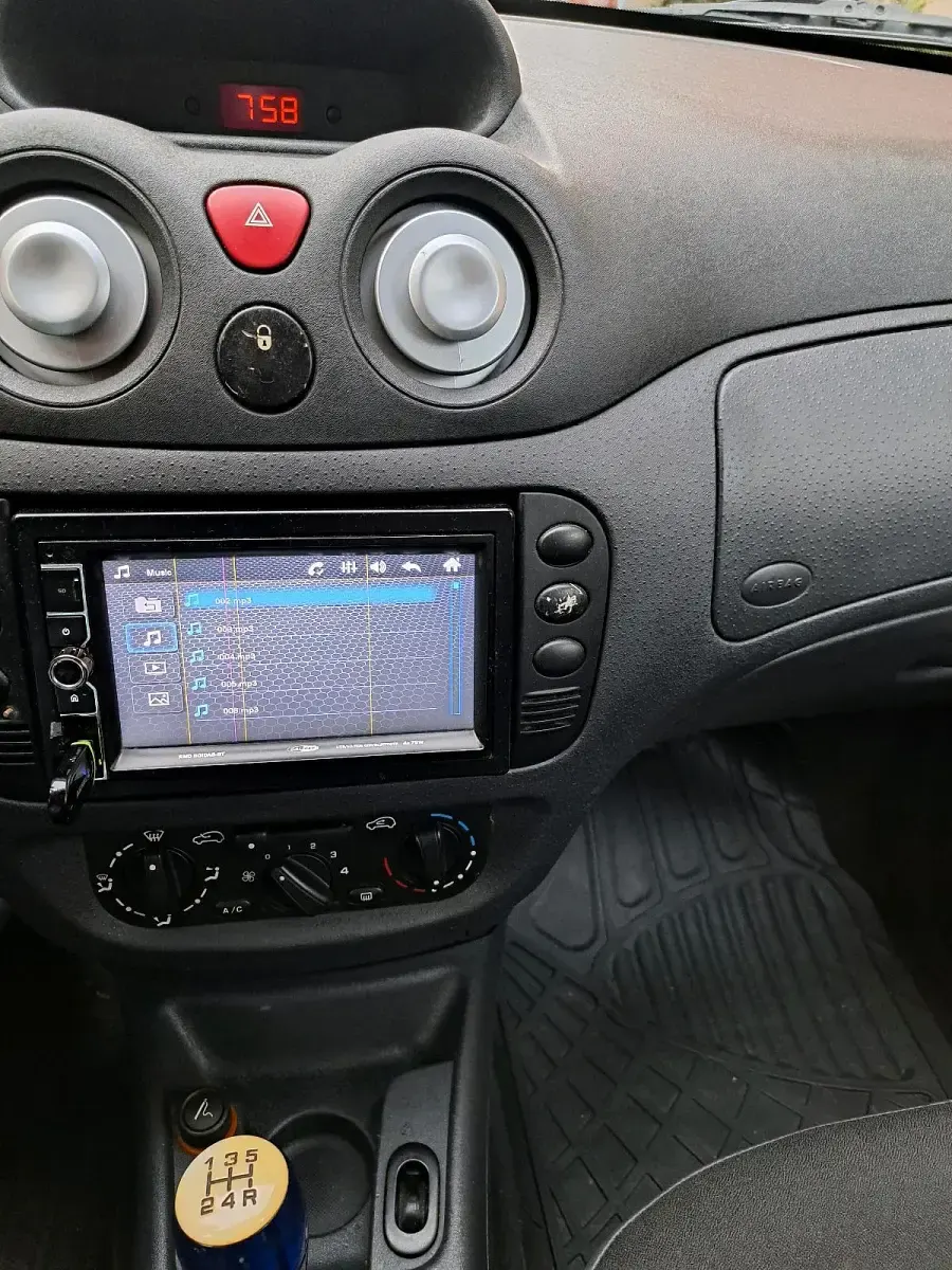 Gebraucht Citroën C3 60 PS (44 kW) 2004 Blau Kleinwagen