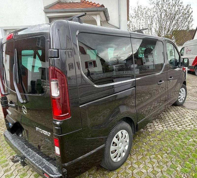 Gebraucht Opel Vivaro 125 PS (91 kW) 2017 Schwarz Van / Kleinbus