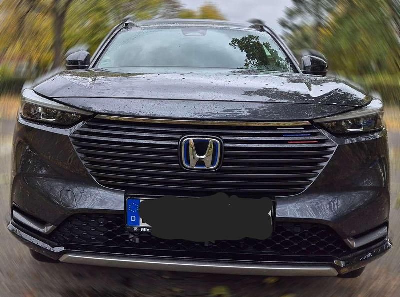 Grau Gebraucht 2022 Honda HR-V Advance SUV | 27.500 € (Etwas zu teuer) - Bild 1/4